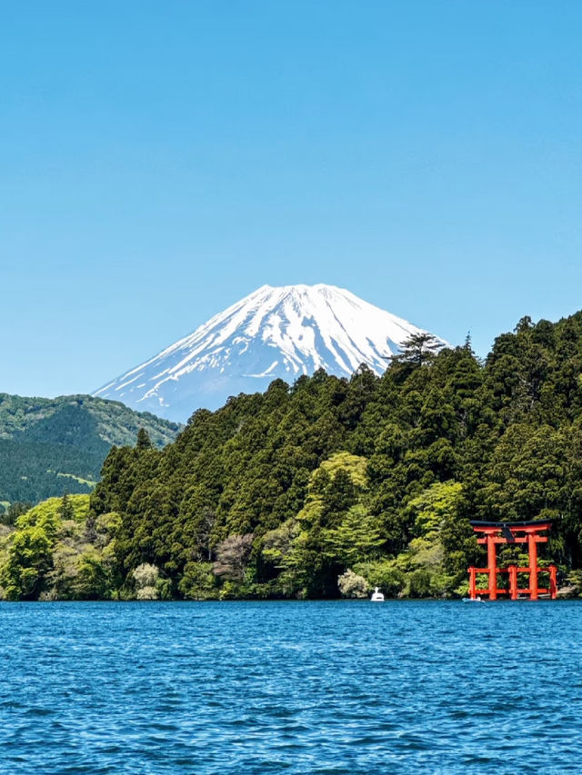 Hakone: A Scenic Escape with Hot Springs and Mount Fuji Views