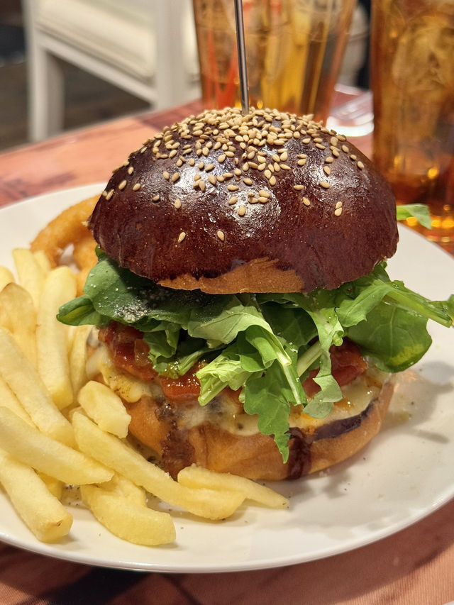 Amazing hamburger in Tokyo🍔😋😍