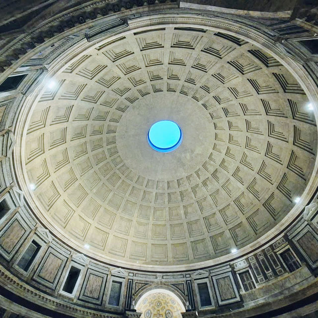 Timeless Majesty at the Pantheon, Rome 🇮🇹