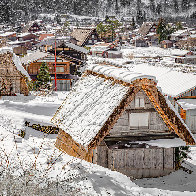 日本白川鄉合掌村感受童話般的雪國秘境