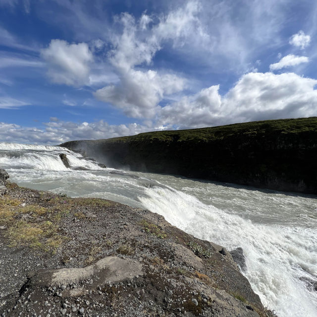 MUST GO: Majestic Gullfoss with rainbow