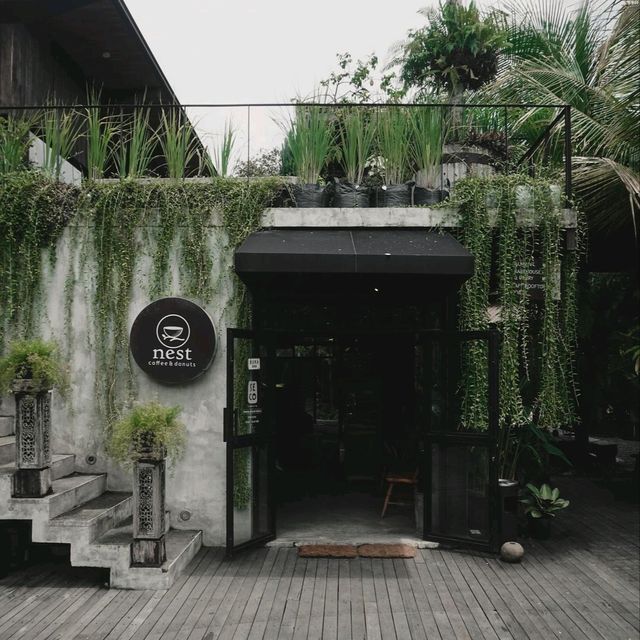 NEST COFFEE & DONUTS | AESTHETIC COFFEE SHOP IN YOGYAKARTA