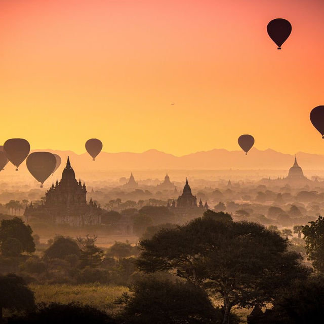 Hot Air Ballon in Bagan 