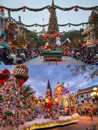 California Disneyland's Christmas Season is So Festive!