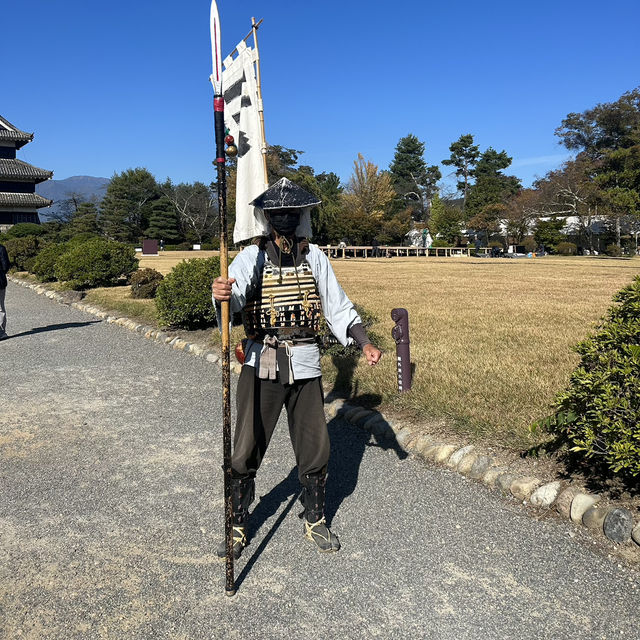 Climb the "Crow Castle" as Ninja 🥷