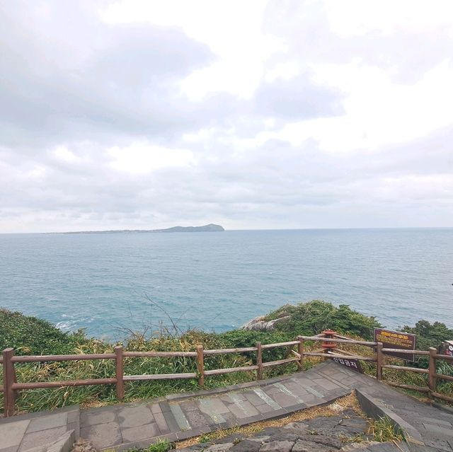 濟洲島柱狀節理帶🏞️天帝淵瀑布📸鳥島新緣橋🌁龍淵峽谷👣熱門打卡景點介紹👍