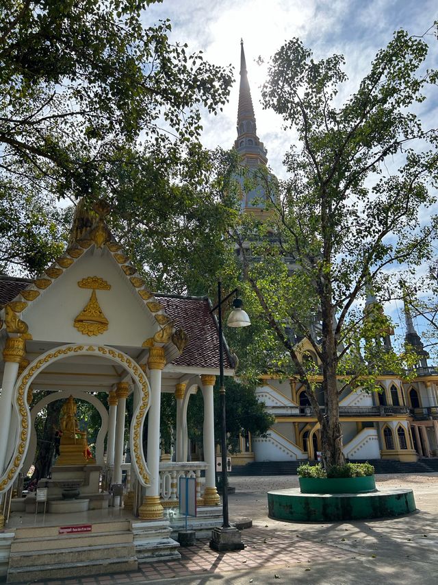 Tiger Cave Temple in Krabi 🇹🇭