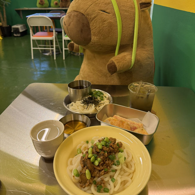 A Capybara-Themed Delight at Tsuru Tsuru!