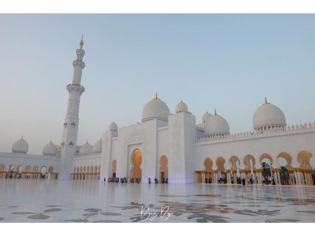 Sheikh Zayed Grand Mosque มัสยิดที่สวยที่สุดในโลก