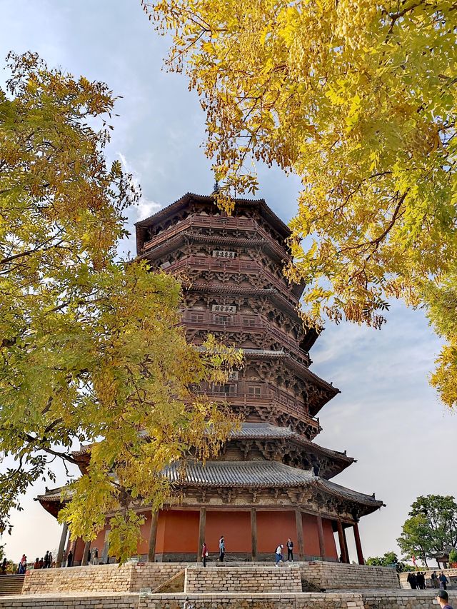 應縣木塔，渾源懸空寺。