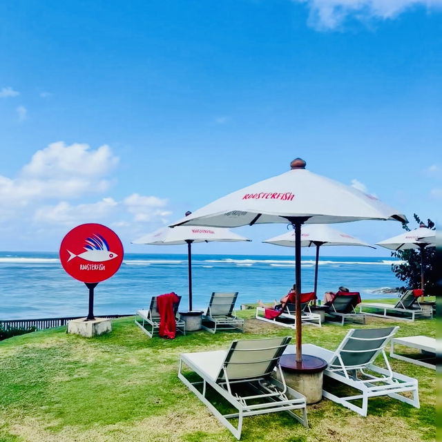 Uluwatu, Bali it’s amazing Blue sky & Blue sea