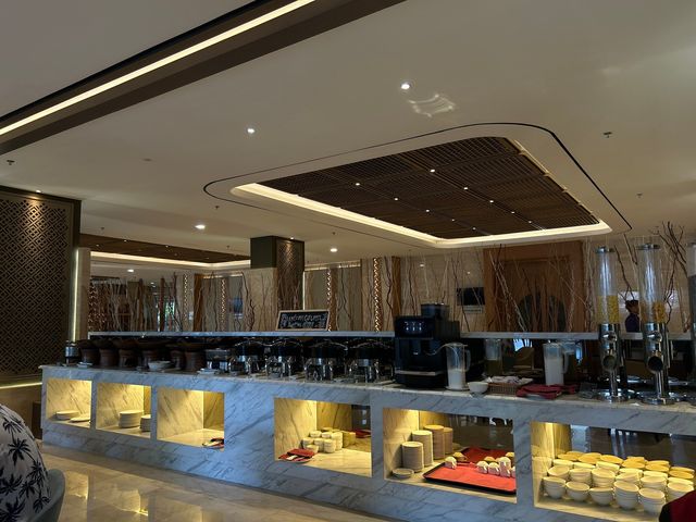 金巴蘭 | Platinum Hotel，享受無敵海景   酒店：Platinum Hotel J