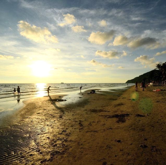 เกาะช้าง หาดทรายขาว 