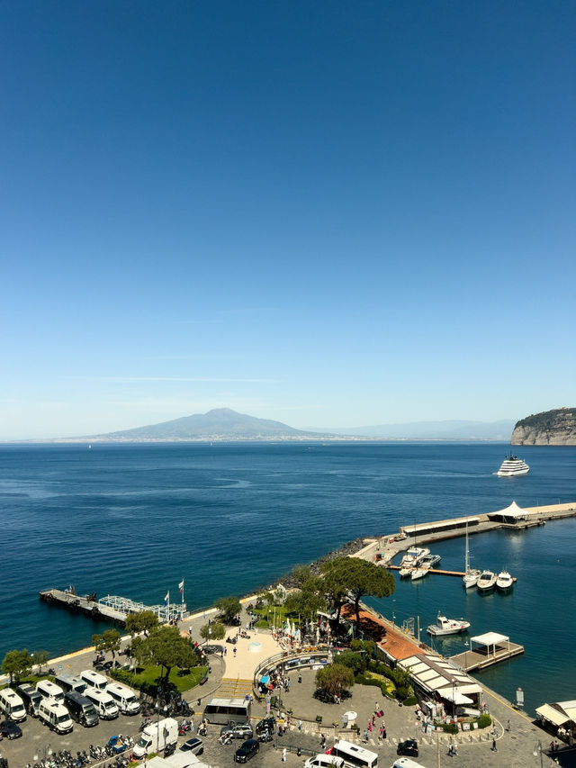 A travel itinerary to Naples - The heart and soul of Italy 