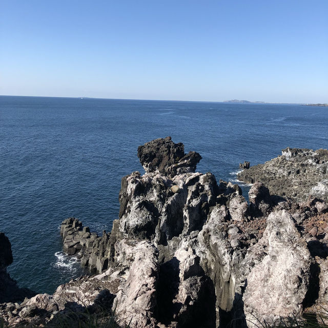 Jusangjeolli: Jeju’s Stunning Hexagonal Rock Wonderland 🇰🇷