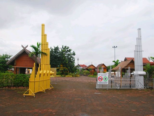 Napha Lao Traditional House เฮือนลาว