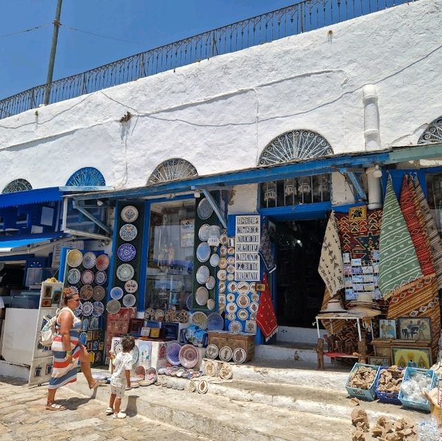 🎨 Sidi Bou Said Magic & Haggling Tips! 🛍️