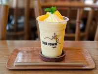 Tree Town Cafe คาเฟ่เวียงจันทน์ เที่ยวลาว