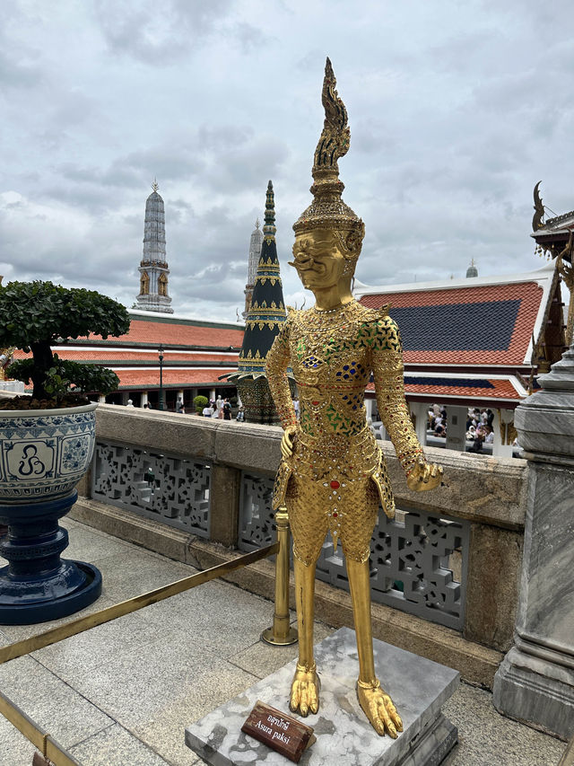 House goals! The stunning grand palace, Bangkok 🇹🇭 