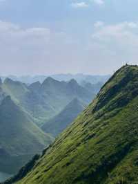 廣西崇左劍龍山山不見我我來見山