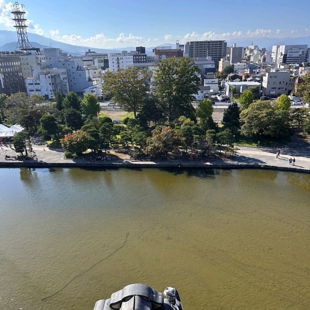 長野景點｜日本現存的最古老的五重六層式的國寶之城—松本城