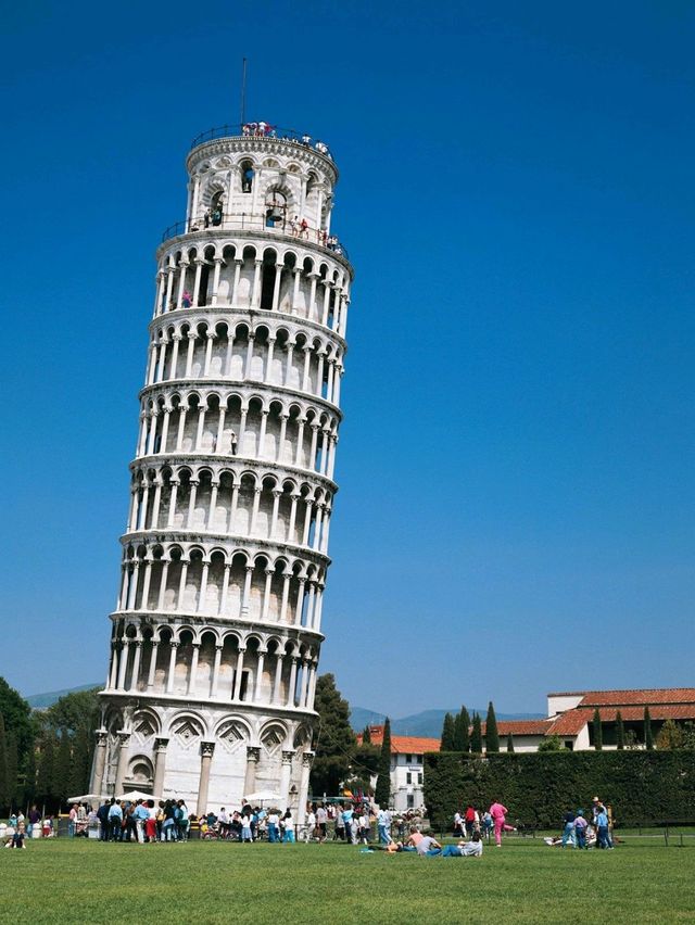 Pisa: Where gravity takes a break