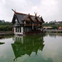 Lembanng Floating Market