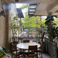 BYRON SELECTIVE COFFEE | AESTHETIC HANGOUT SPOT IN THE HEART OF BANDUNG