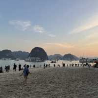 Ha Long Bay - Fun and Relax