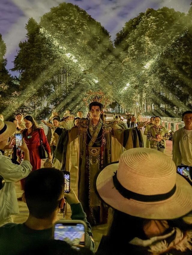 國慶成都夜遊博物館—夜遊金沙遺址博物館攻略。