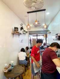 A hidden gem cafe in Chatuchak market