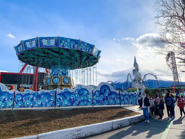 ฟูจิคิวไฮแลนด์(Fuji-Q Highland) 富士急ハイランド