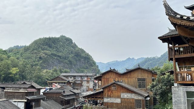 古老的湘西古丈縣墨戎苗寨。