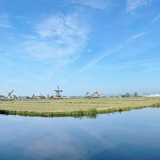 Backpacking Through Time: Zaanse Schans, The Dutch Delight 🇳🇱