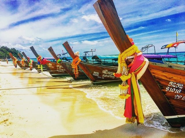 【タイ】 透き通った青い海🏖️秘境へ出かけよう！