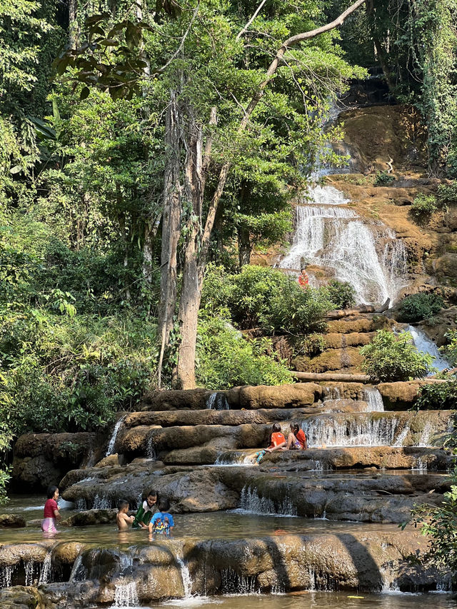 อุทยานแห่งชาติน้ำตกพาเจริญ จังหวัดตาก