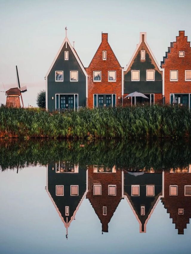 A Guide to a Scenic City Walk in Laag Holland 