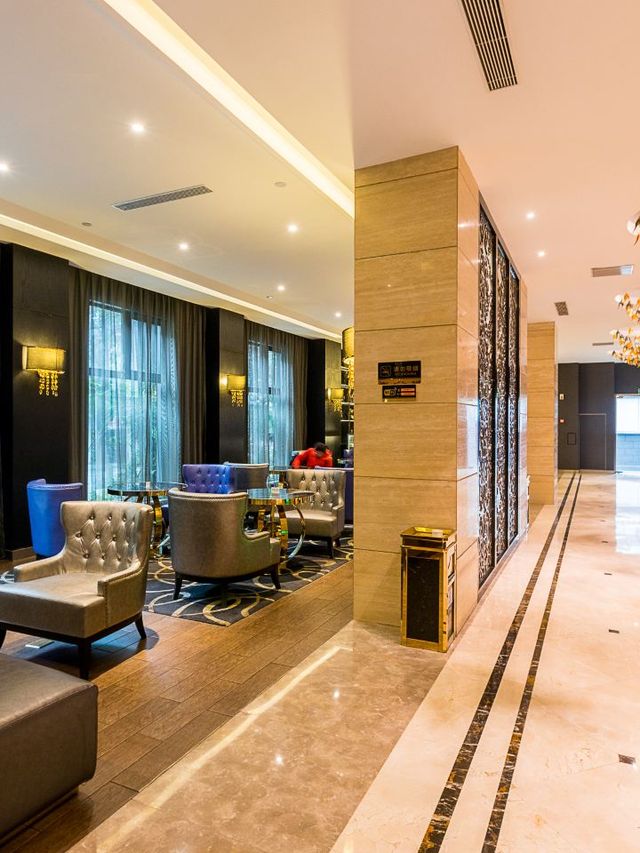 🏨✨ Nanjing's Gem: Crystal Orange Hotel Highlights! ✨🍊