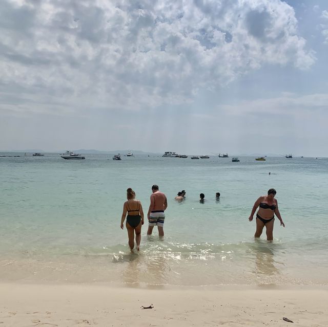 Pattaya 白沙灘 - 格蘭島Tawaen beach