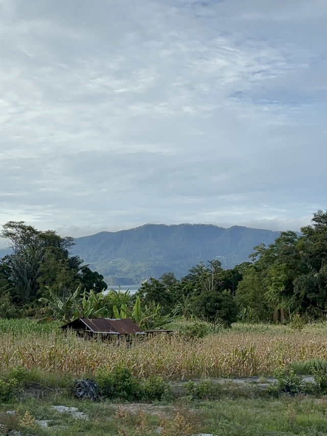 Lake Toba -世界一のカルデラ湖-