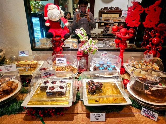 A Cheistmas gathering at China House, best cake cafe in Georgetown