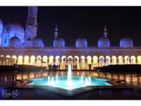 Sheikh Zayed Grand Mosque มัสยิดที่สวยที่สุดในโลก