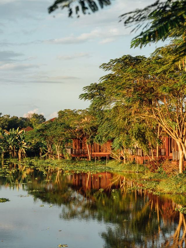 🌟 Bagan Bliss: Aureum Palace's Scenic Serenity 🌟