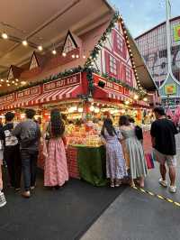 A Festive Feast: My Visit to Central World’s Christmas Food Market in Bangkok 