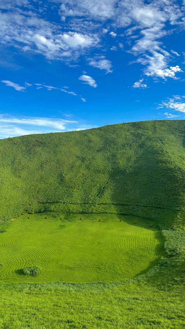 大室山旅遊景點。