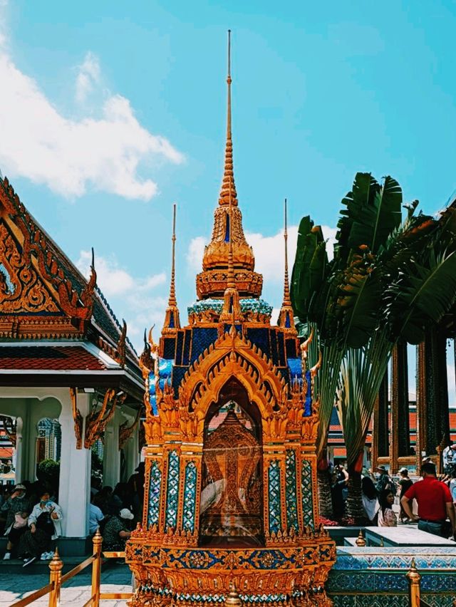 Magic of The Colours: Grand Palace Charm and Pride, Bangkok