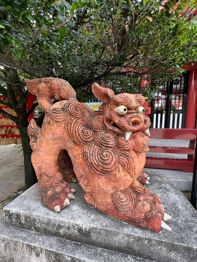 【沖縄🇯🇵】崖の上に浮かぶ神社