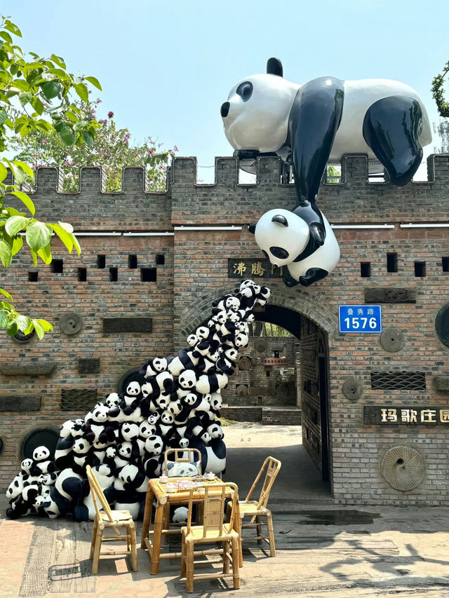 Maguo Manor Hotpot Chengdu: A Delightful Dining Experience in a Panda-Themed Paradise