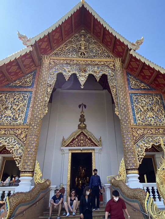 Temple Hopping in Chiang Mai: A Spiritual Journey