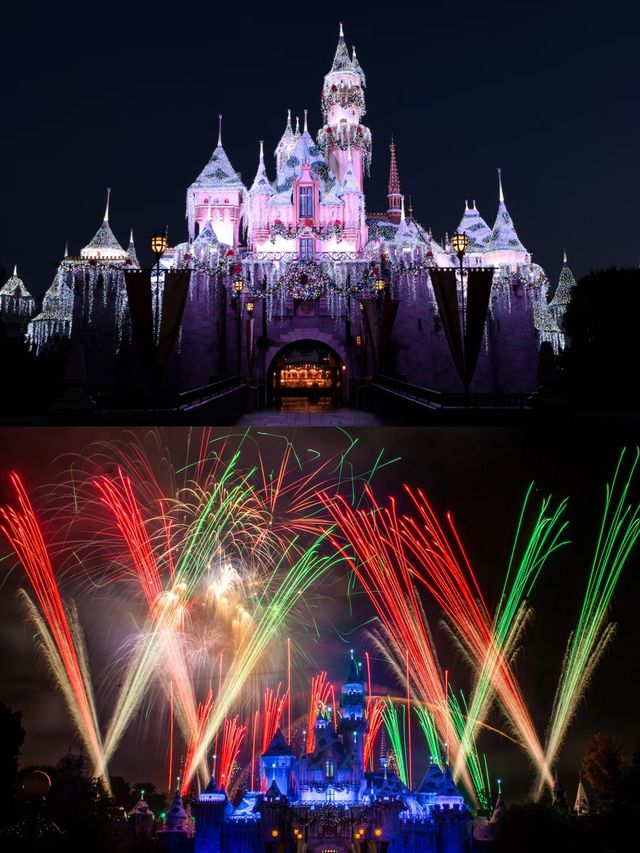 California Disneyland's Christmas Season is So Festive!